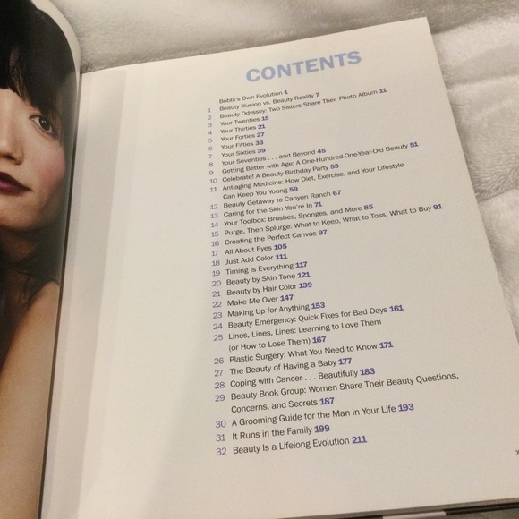 Bobbi Brown Beauty Evolution A Guide To A Lifetime Of Beauty Hardback Bo… - Picture 3 of 4